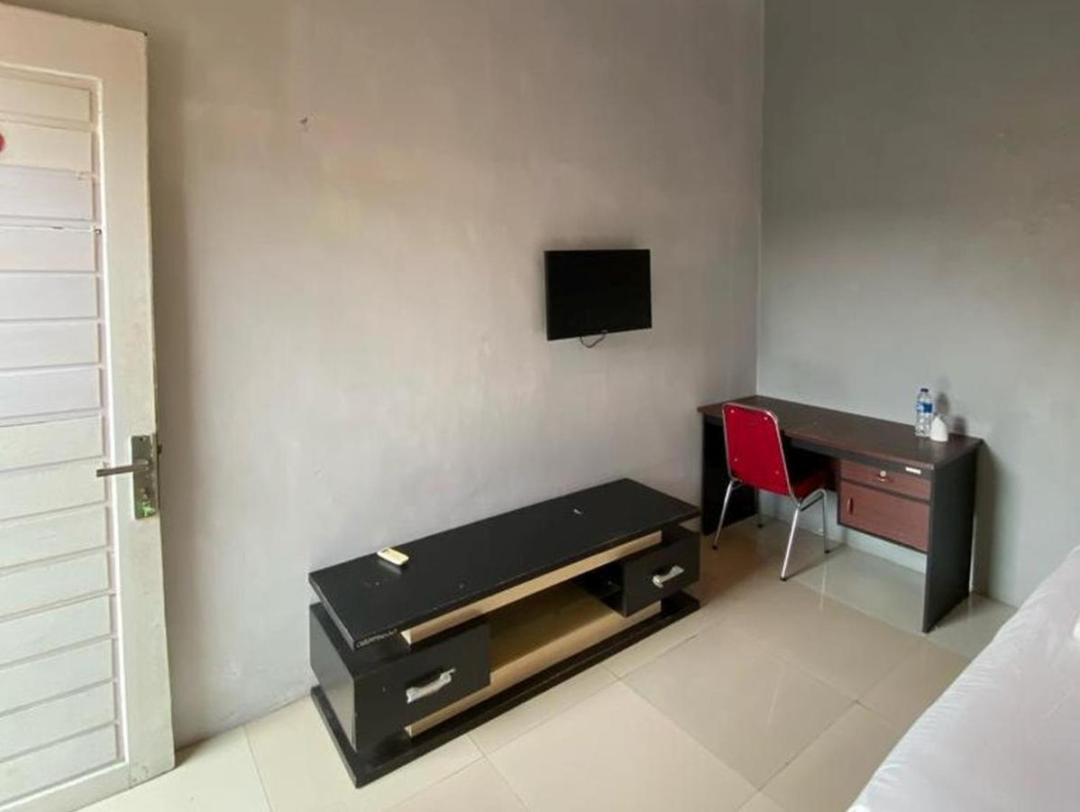 Djaboerigin Mongonsidi Guest House RedPartner Medan Esterno foto