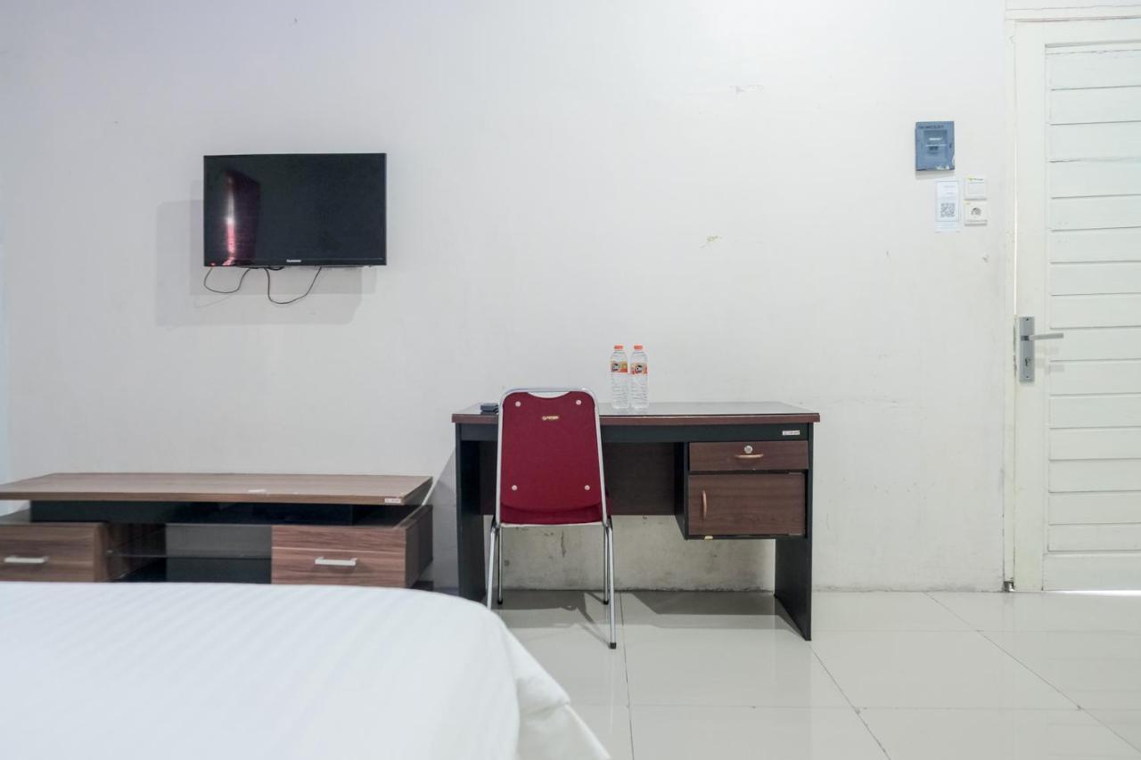 Djaboerigin Mongonsidi Guest House RedPartner Medan Esterno foto
